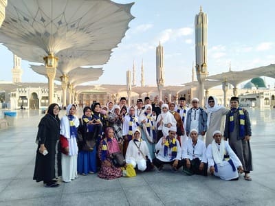 Pelatihan tour leader umroh